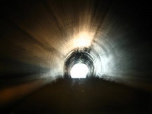 luce-in-fondo-al-tunnel
