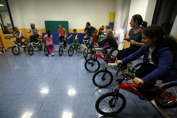 Scuole aperte di notte per produrre energia