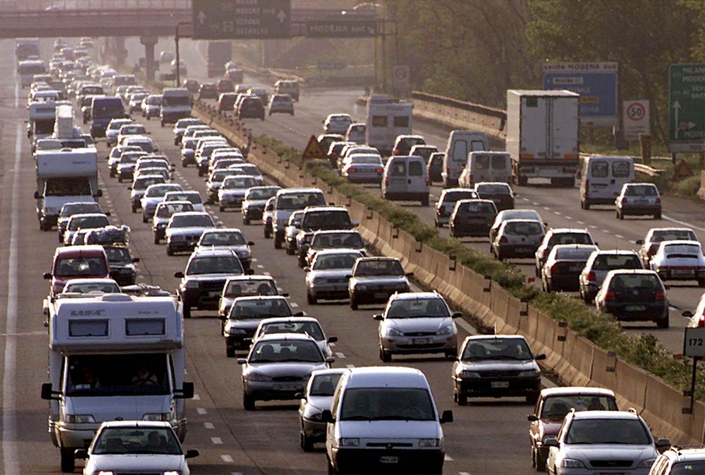 Auto malfunzionanti dopo il pieno: mix di benzina e diesel