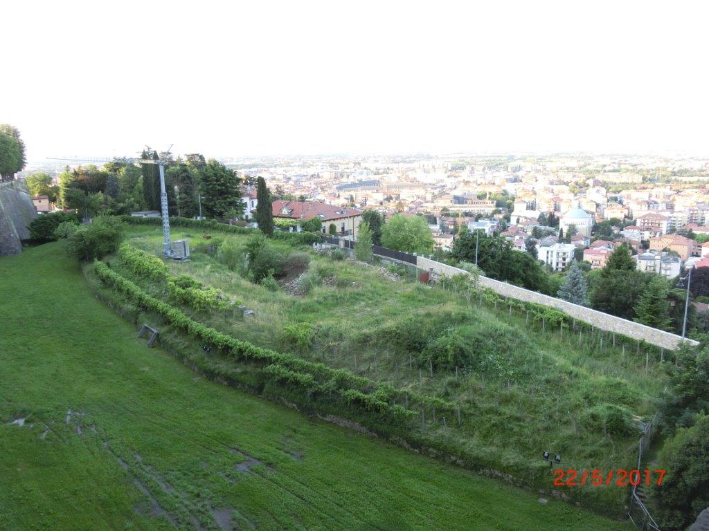 Il cantiere di fronte alle Mura fermo da 7 anni