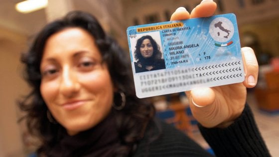 Carta d’identità elettronica, Bergamo 5 volte meglio di Milano