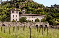 Chiostro, parcheggio, pista ciclabile. Seconda rinascita per Astino