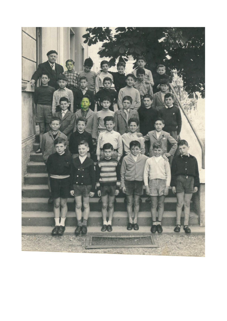 Cercansi compagni di scuola alla Alberico da Rosciate nel 1956