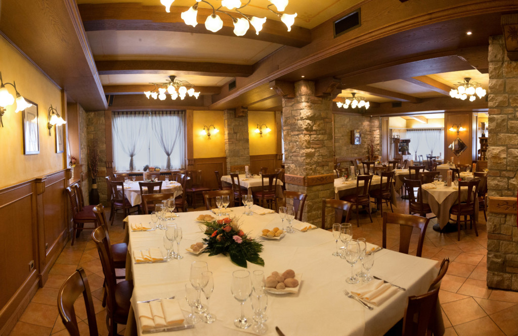 Pranzo solidale al ristorante Trota di Laxolo di Brembilla