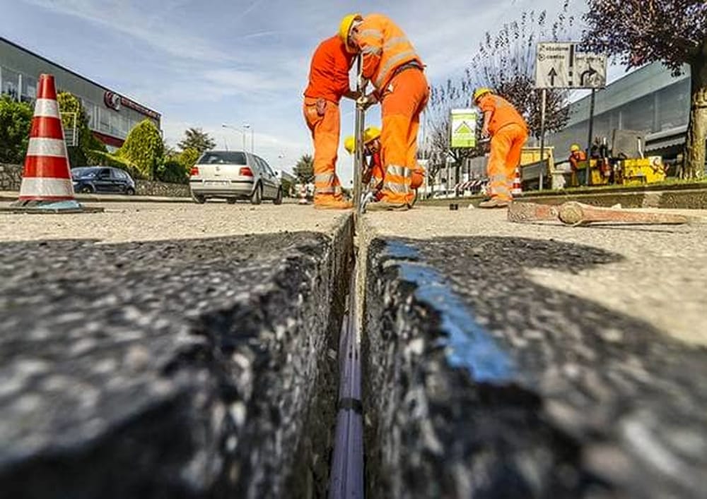 Bergamo correrà su Internet: rete in fibra ottica da un giga