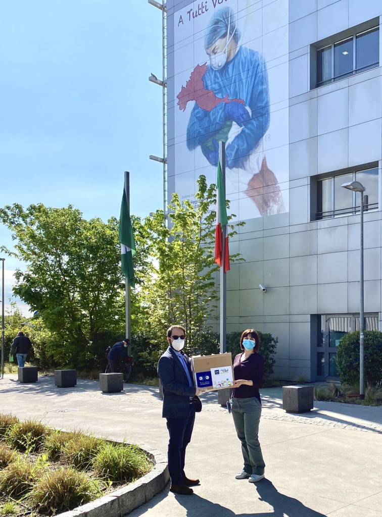 Campagna OXO Bergamo “Ai nostri occhi sono loro i veri eroi”