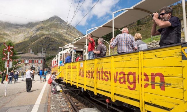 Qui il primo treno turistico d’Italia con carrozze scoperte