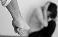 Picchiava la fidanzata e la sorvegliava, 29enne in carcere