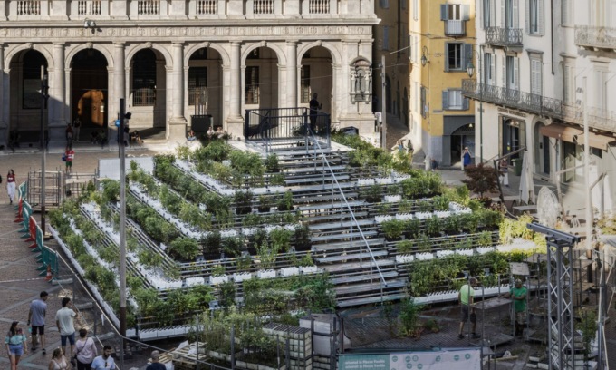 Soprintendente contro la piramide verde di piazza Vecchia