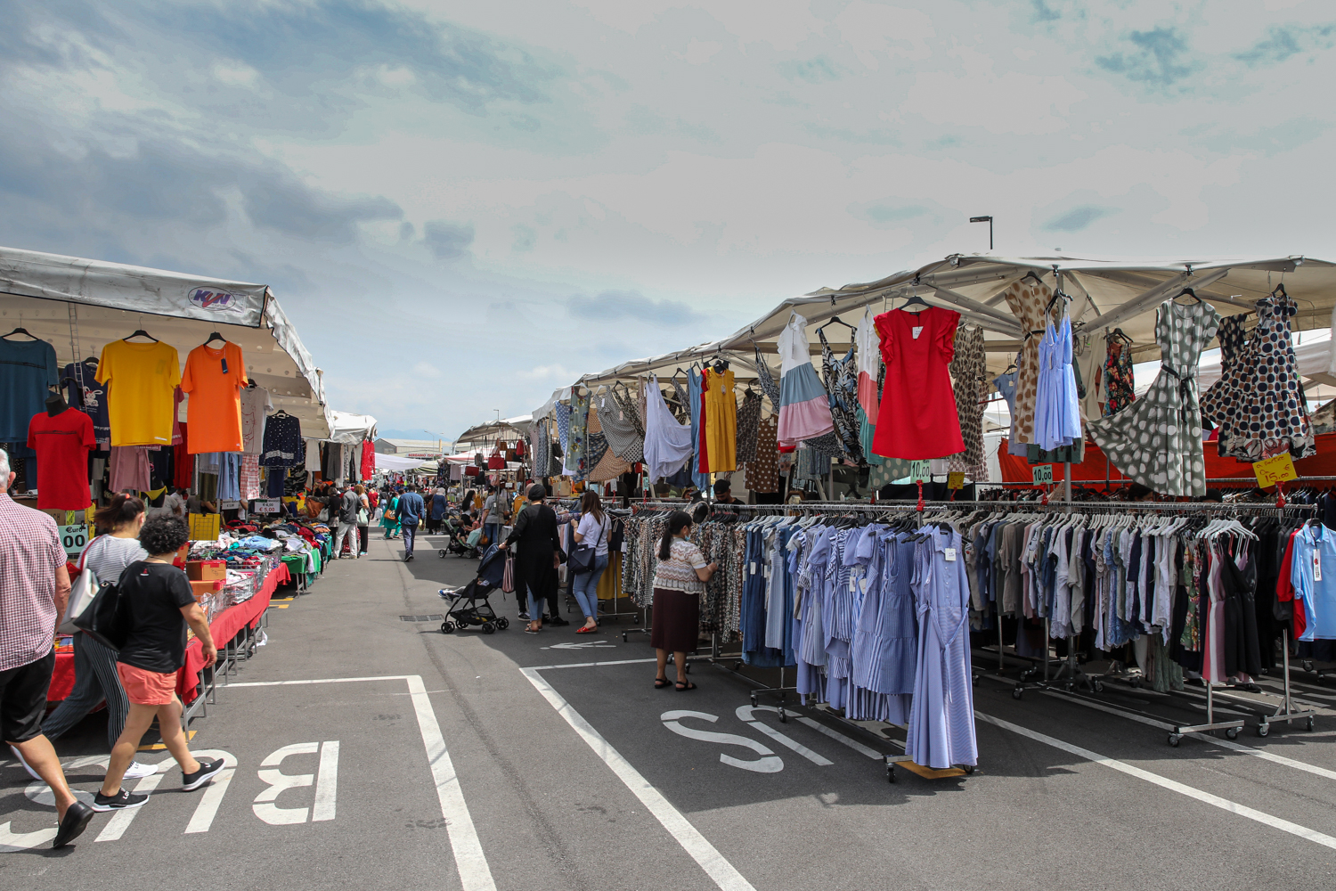 Mercato di via Spino, in arrivo nuovi parcheggi