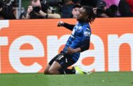 Per Lookman problemi al ginocchio