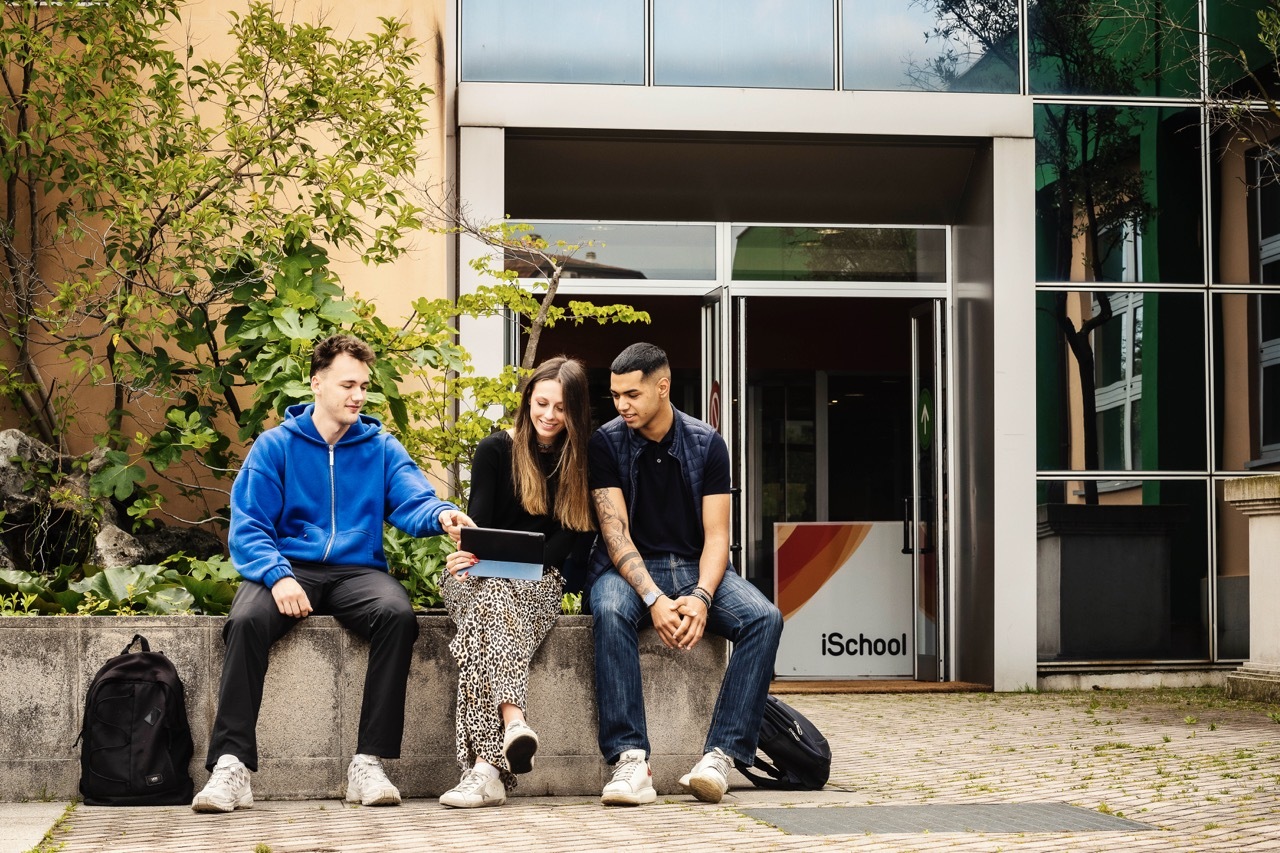 iSchool guarda al futuro: AI, competenze digitali e un nuovo laboratorio Hi-Tech