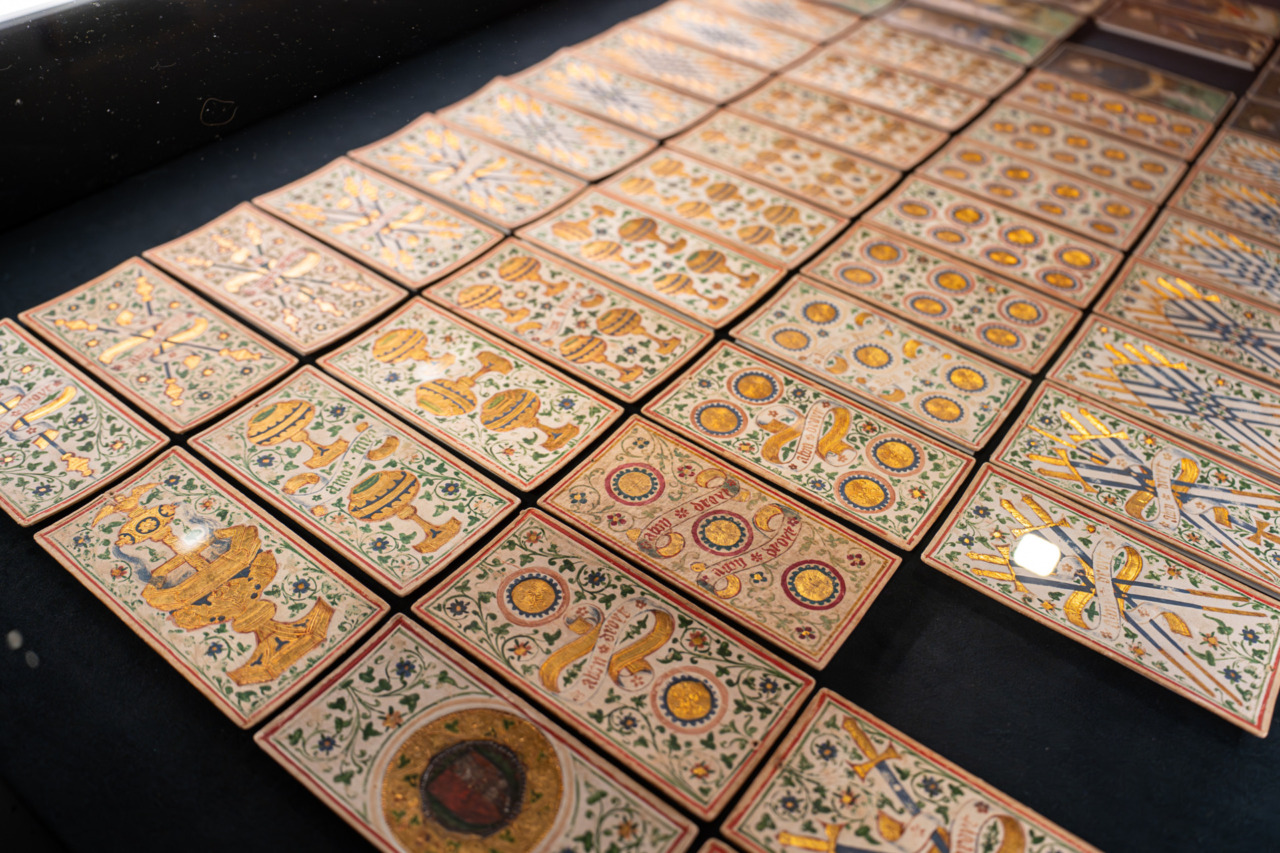 Sette secoli di storia dei Tarocchi in mostra alla Carrara