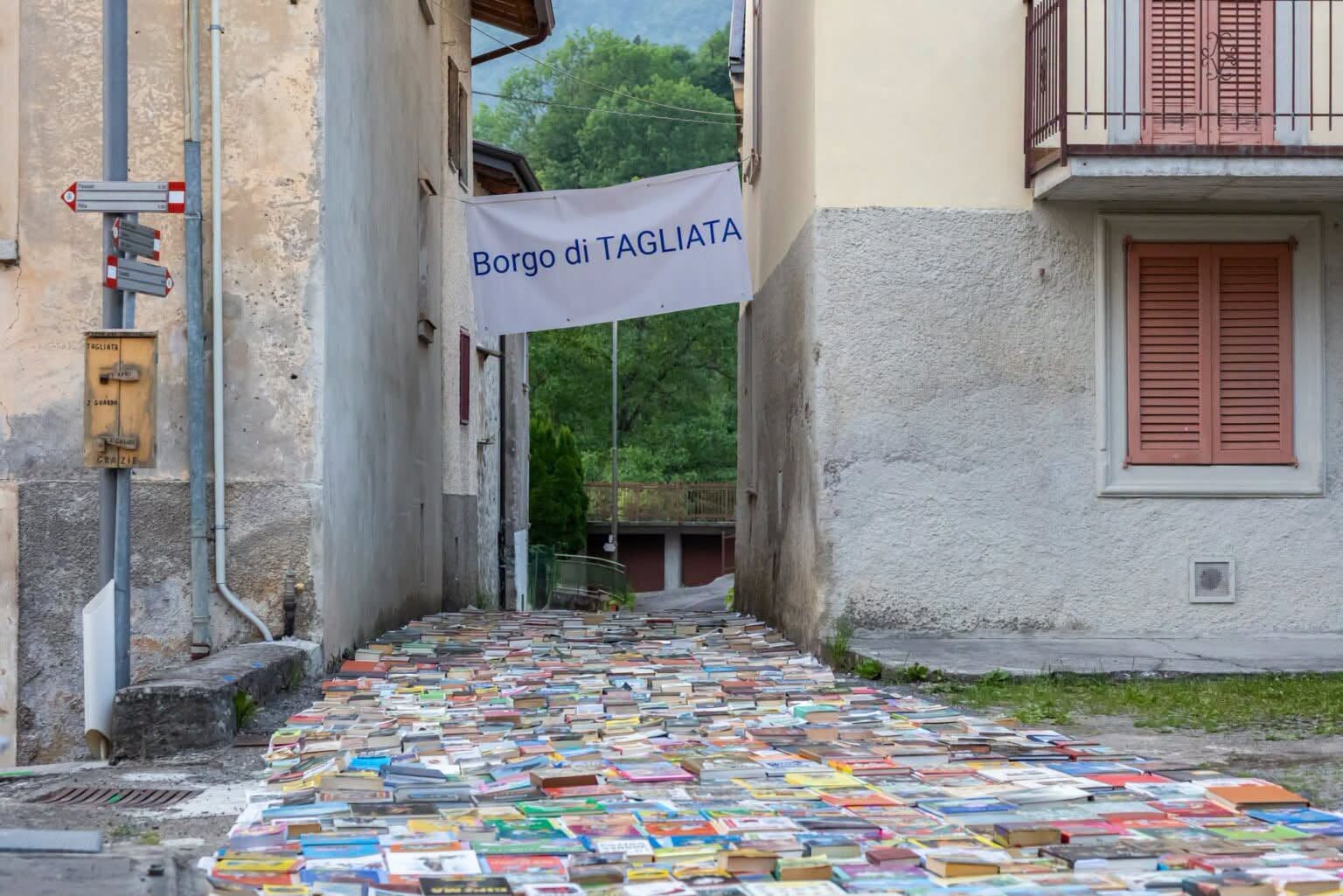 A Tagliata di Costa Serina torna la strada di libri